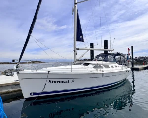 2006 Hunter 41 Deck Salon Cruiser for sale